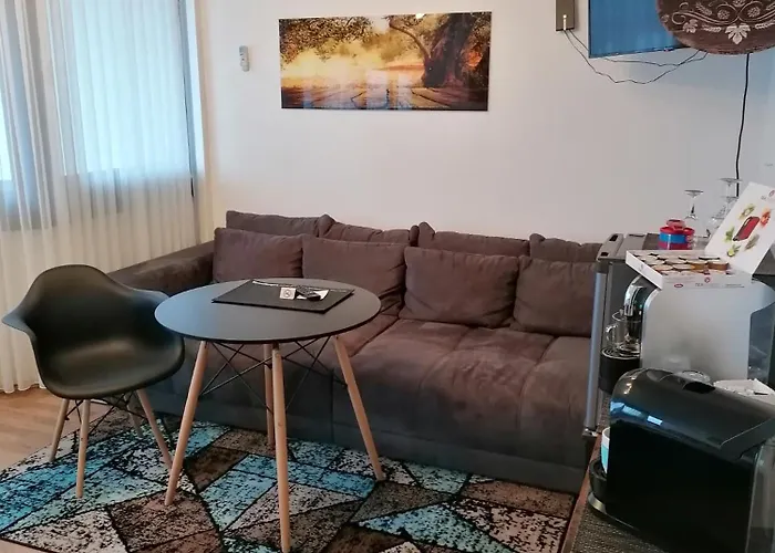 1 Person - Single - Appartement -Zentral Gelegen In Leverkusen Wiesdorf - Friedrich Ebert Platz 5A , 4Te Etage Mit Balkon