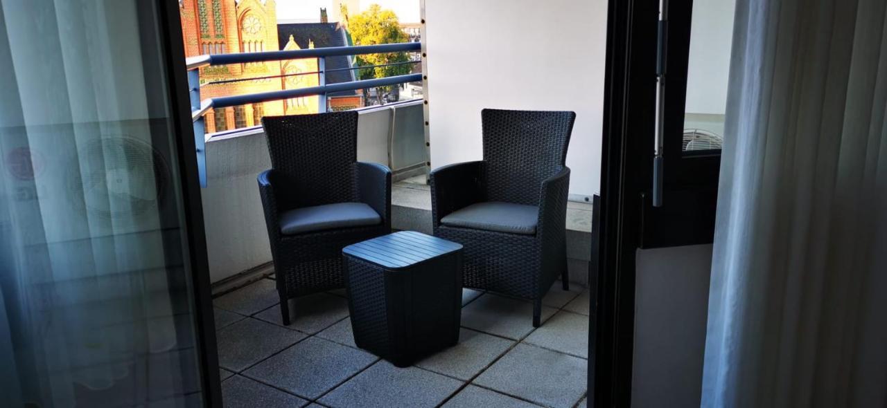 Apartment Zentral Leverkusen: Single With Balcony *