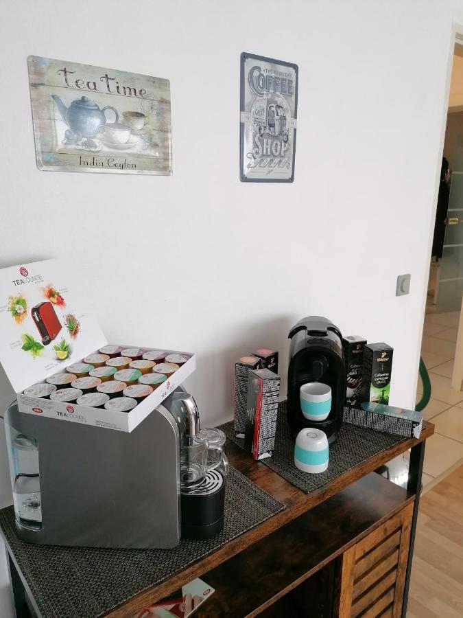 Zentral Leverkusen: Single With Balcony * Leverkusen